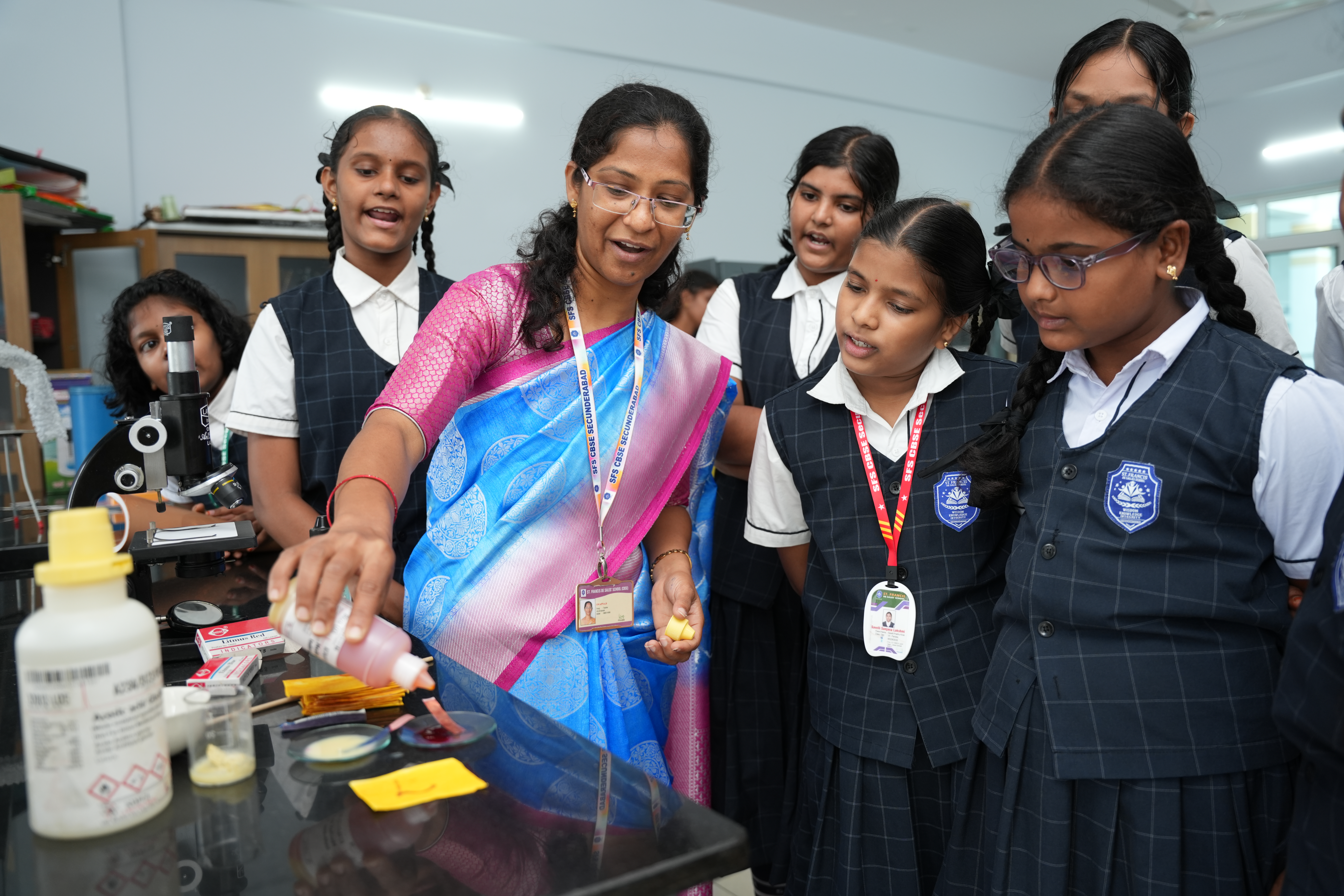 Smart Classroom Image 2